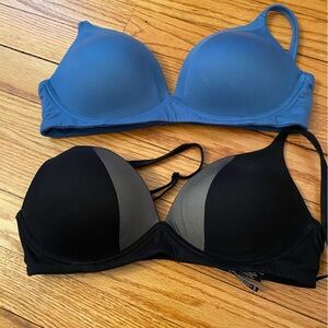 LOT of 2 EUC Victoria’s Secret Body by Victoria BBV No Wire Bra 34B Black Blue